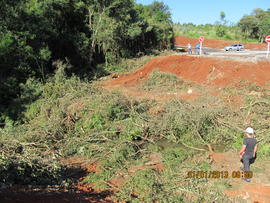 Terraplenagem, drenagem pluvial e pavimentação das vias internas – Campus Chapecó