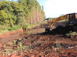 Terraplenagem, drenagem pluvial e pavimentação das vias internas – Campus Chapecó
