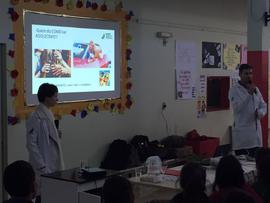 Palestra do Curso de Medicina na Escola Irene Stonoga