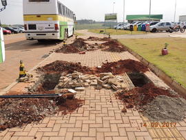 Instalação de abrigos em pontos de ônibus - Campus Laranjeiras do Sul