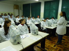 Visita novos talentos Biologia aos laboratórios da UFFS