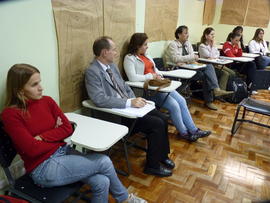 Debate sobre violência infantil