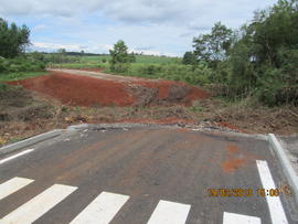 Terraplenagem, drenagem pluvial e pavimentação das vias internas – Campus Chapecó