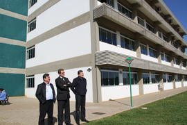 Prefeito e vice-prefeito visitam as obras do campus Chapecó