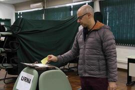 Votação do segundo turno da Consulta Prévia