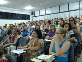 Apresentação pesquisa ensino médio noturno em Chapecó
