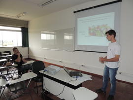 Apresentações de trabalhos no III SEPE