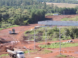 Terraplenagem, drenagem pluvial e pavimentação das vias internas – Campus Chapecó