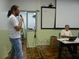 Mesa redonda e lançamento de livro