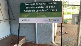 Construção da cobertura de veículos oficiais no Campus Passo Fundo