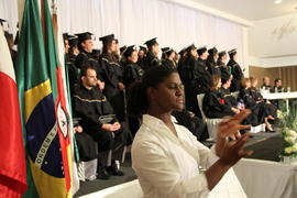 Formatura dos cursos de Administração, História, Letras e Pedagogia