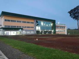 Execução de rotas acessíveis entre os blocos e estacionamento – Campus Chapecó