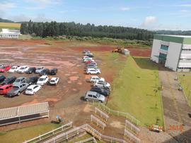 Execução de rotas acessíveis entre os blocos e estacionamento – Campus Chapecó
