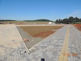 Execução de rotas acessíveis entre os blocos e estacionamento – Campus Chapecó