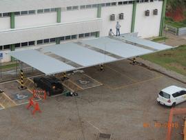 Construção das garagens para veículos oficiais