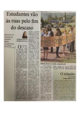 Estudantes vão às ruas pelo fim do descaso