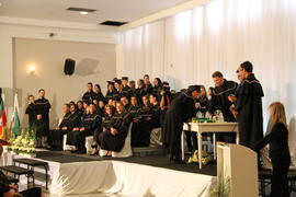 Formatura dos cursos de Administração, História, Letras e Pedagogia