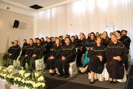 Formatura dos cursos de Administração, História, Letras e Pedagogia