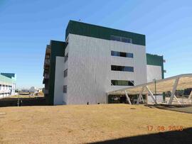 Revestimento metálico do Bloco A do Campus Erechim