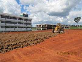Terraplenagem, drenagem pluvial e pavimentação das vias internas – Campus Chapecó