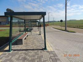 Execução de rotas acessíveis entre os blocos e estacionamento – Campus Chapecó