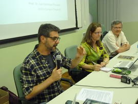 Mesa redonda e lançamento de livro