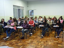 Exibição de filme do PIBID dos cursos de Letras e Geografia