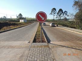 Terraplanagem, drenagem pluvial e pavimentação das vias internas – Campus Chapecó