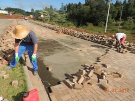 Terraplenagem, drenagem pluvial e pavimentação das vias internas – Campus Chapecó