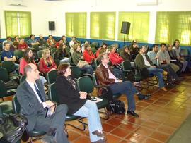 Apresentação sobre fruticultura ao curso de Agronomia