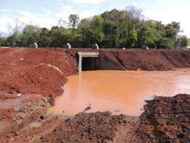 Terraplenagem, drenagem pluvial e pavimentação das vias internas – Campus Chapecó