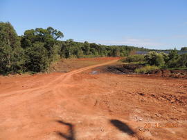 Terraplenagem, drenagem pluvial e pavimentação das vias internas – Campus Chapecó