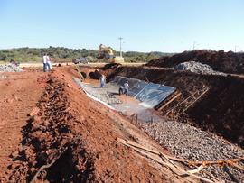 Terraplanagem, drenagem pluvial e pavimentação das vias internas – Campus Chapecó