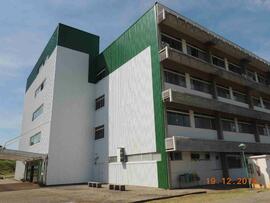Revestimento metálico do Bloco A do Campus Erechim