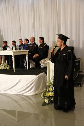 Formatura dos cursos de Administração, História, Letras e Pedagogia
