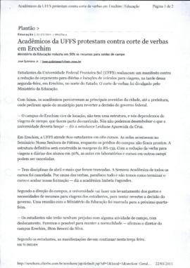 Acadêmicos da UFFS protestam contra corte de verbas em Erechim