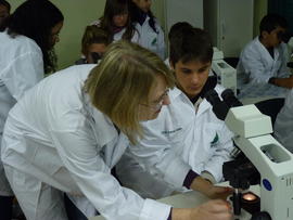 Visita novos talentos Biologia aos laboratórios da UFFS