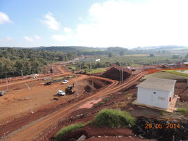 Terraplenagem, drenagem pluvial e pavimentação das vias internas – Campus Chapecó
