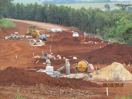 Terraplenagem, drenagem pluvial e sub-base vias internas – Campus Laranjeiras do Sul
