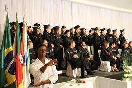 Formatura dos cursos de Administração, História, Letras e Pedagogia