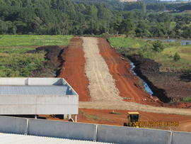 Terraplenagem, drenagem pluvial e pavimentação das vias internas – Campus Chapecó