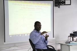 Roda de conversa com médico haitiano