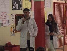 Palestra do Curso de Medicina na Escola Irene Stonoga