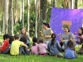 Lendo no Parque