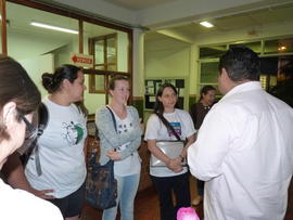 Entrega dos laços - Campanha Outubro Rosa