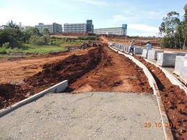 Terraplenagem, drenagem pluvial e pavimentação das vias internas – Campus Chapecó