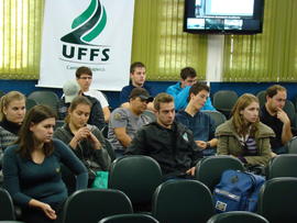 Apresentação sobre fruticultura ao curso de Agronomia