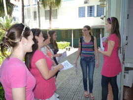 Entrega dos laços - Outubro rosa