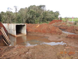 Terraplenagem, drenagem pluvial e pavimentação das vias internas – Campus Chapecó