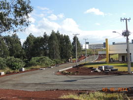 Terraplenagem, drenagem pluvial e pavimentação das vias internas – Campus Chapecó